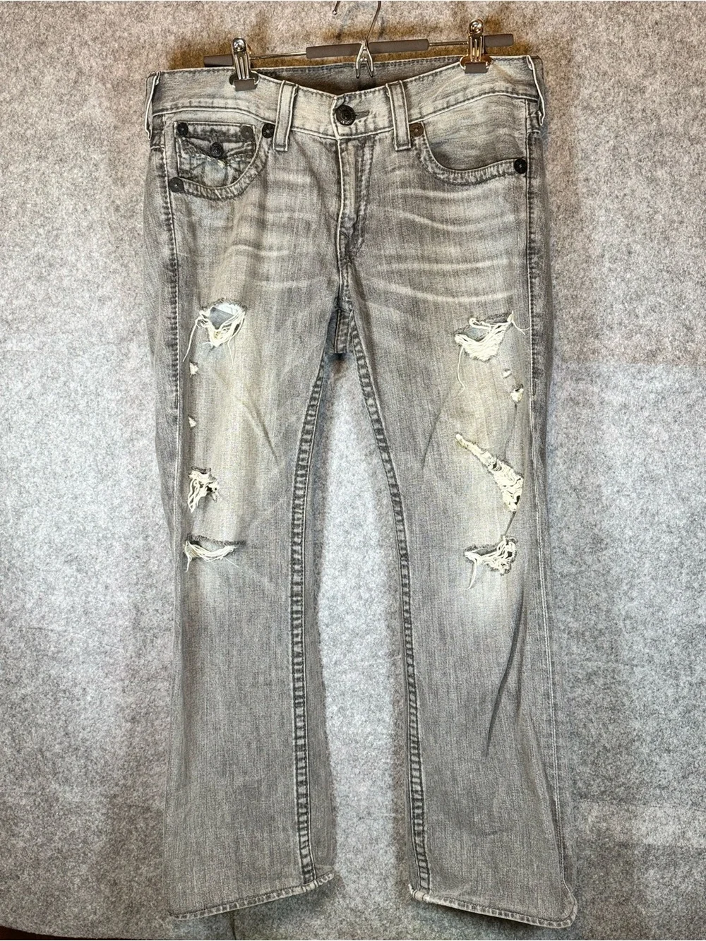 True Religion Ricky Big T Distressed Gray Jeans Size 34
